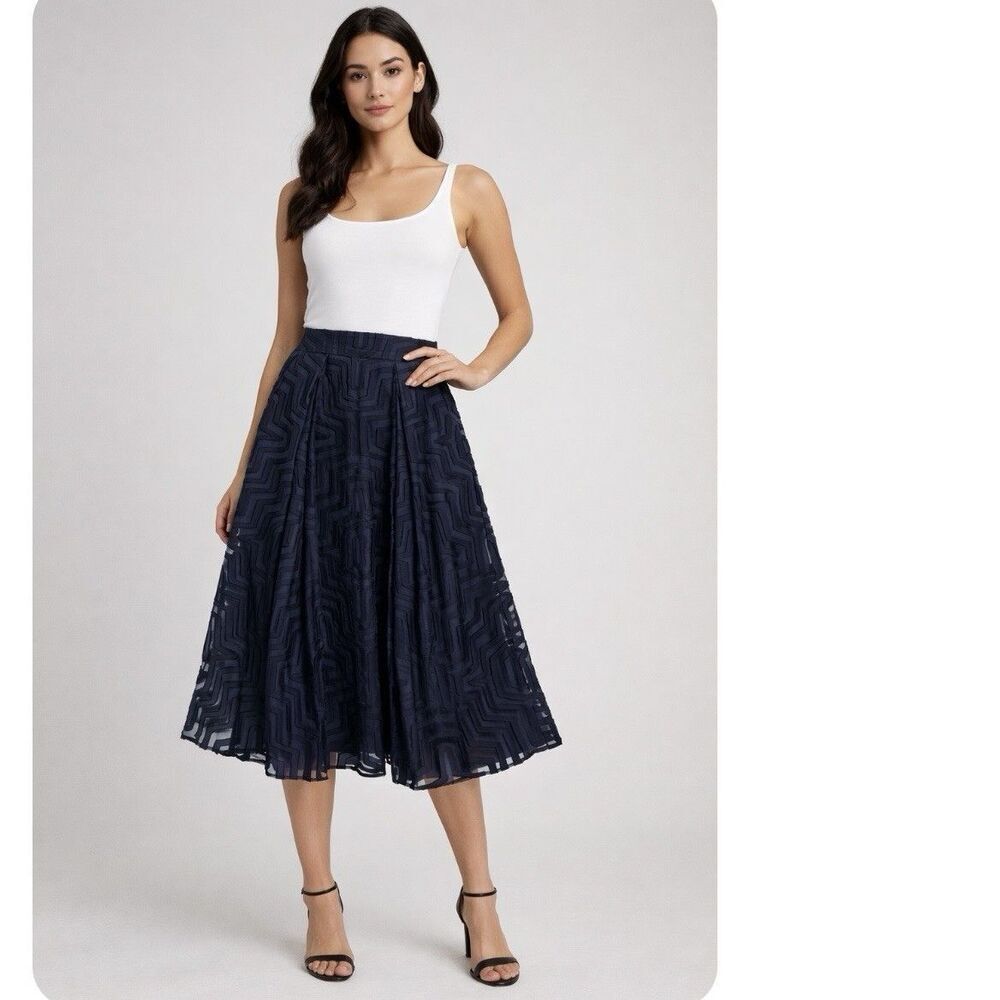 MILLY Black Textured Pleated A-line Midi Skirt  Size 6 Pockets